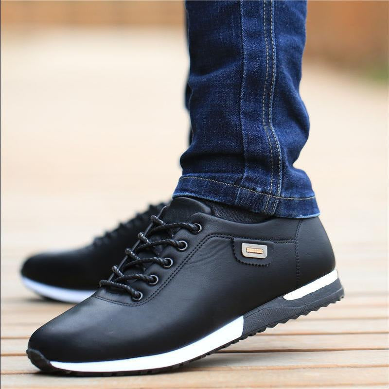 Men's casual leather shoes