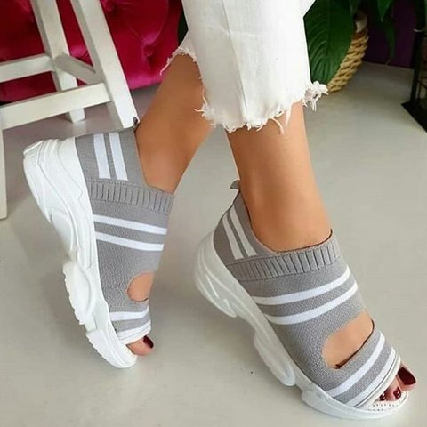 Flying Woven Sandals Women's New Summer Flat-Bottomed Style Comfortable Elastic Thick-Soled Sports Fish Mouth Shoes Large Size Factory