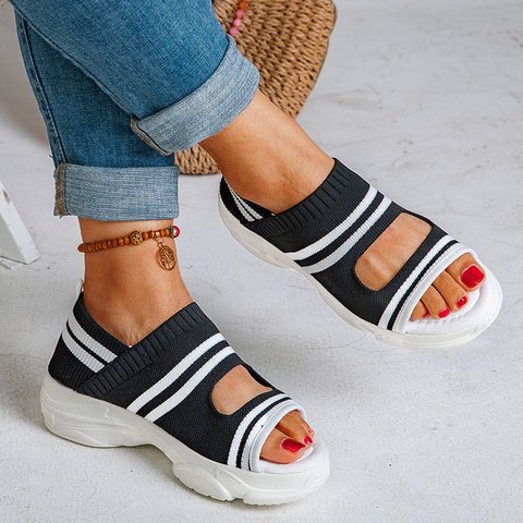 Flying Woven Sandals Women's New Summer Flat-Bottomed Style Comfortable Elastic Thick-Soled Sports Fish Mouth Shoes Large Size Factory