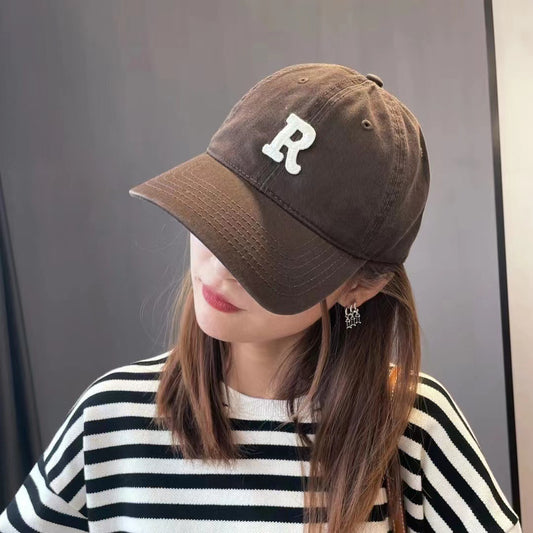 Men's And Women's Fashion Casual R Letter Face-showing Baseball Hat