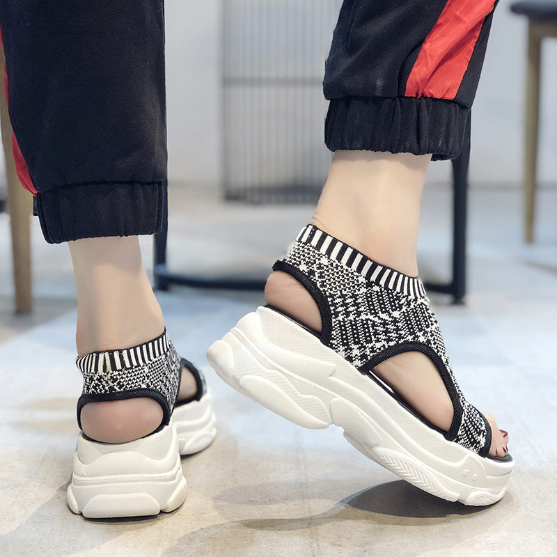 Flying Woven Sandals Women's New Summer Flat-Bottomed Style Comfortable Elastic Thick-Soled Sports Fish Mouth Shoes Large Size Factory