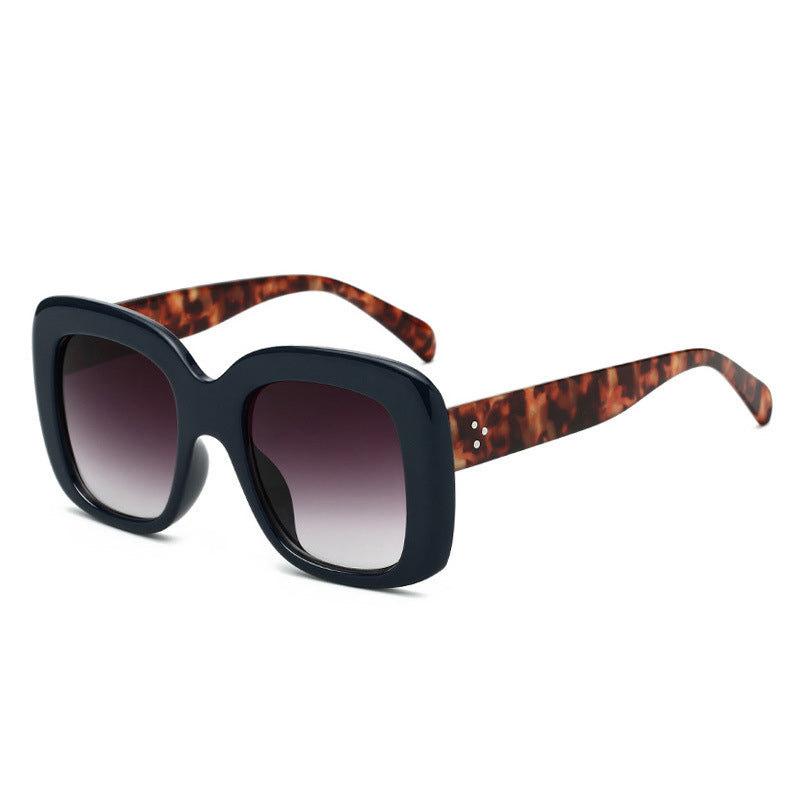 Retro Stylish Square Sunglasses