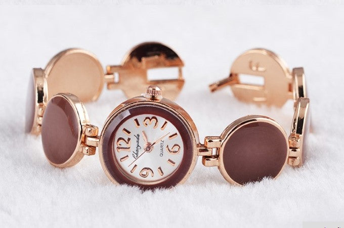 Women's Round Dial Bracelet Watch