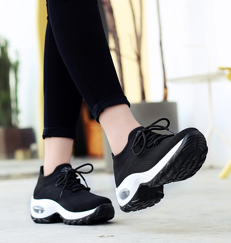 Comfortable Sneakers Sport Shoes