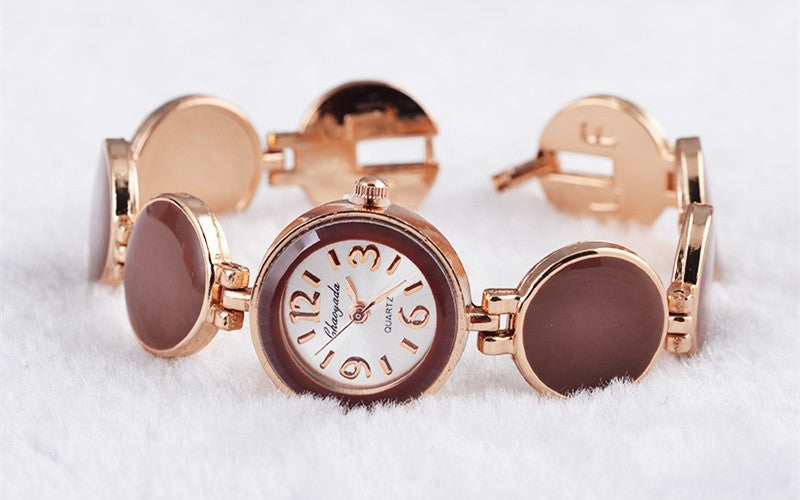 Women's Round Dial Bracelet Watch