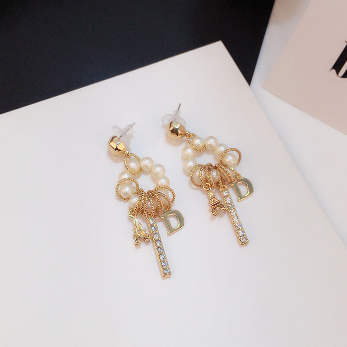 Women's Circular Pearl Earrings